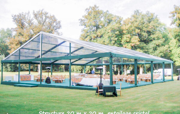 18- Structure chapiteau entoilage cristal 20mx25m