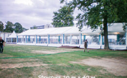 Nous vous proposons à la location ou à la vente un chapiteau entoilage cristal et rideaux cristal  pour un mariage et pour tout type d’événement particulier de type anniversaire, mariage, cocktail, repas de famille. Structura Toulouse, Montauban, Albi, Auch, Castres, Rodez, Perpignan, Agen