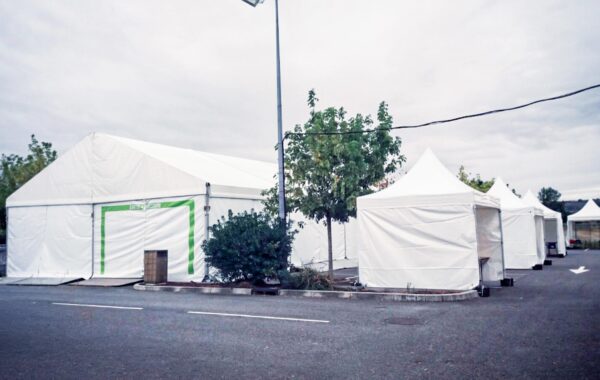 09 – Structure chapiteau 10mx20m et pagodes 3mx3m