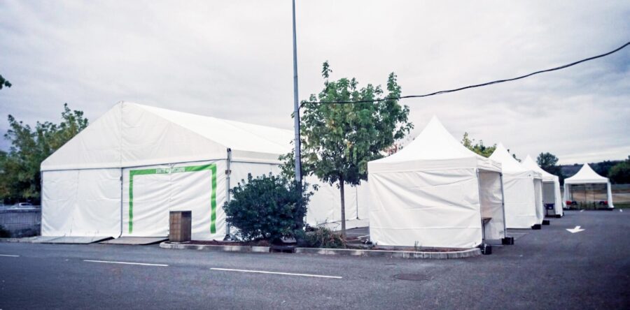09 – Structure chapiteau 10mx20m et pagodes 3mx3m