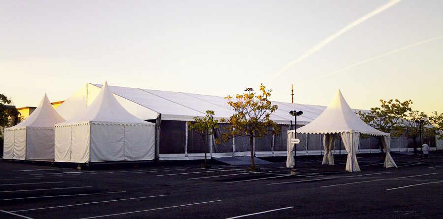 13- Structure chapiteau 20mx50m rideau transparent et garden 5mx5m