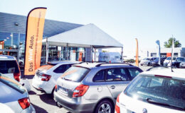 Structura propose la location d’un chapiteau barnum faisant office d’auvent pour une opération commerciale pour un concessionnaire sur Toulouse, Montauban, Albi, Castres, Auch, Rodez, Carcassonne, Perpignan, Béziers, Agen