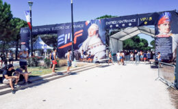 Structura propose la location de structure pour les festivals de musique, théâtre, danse : chapiteau, barnum, tente, garden, pagode sur Toulouse, Montauban, Carcassonne, Albi, Castres, Agen, Auch, Tarbes, Rodez