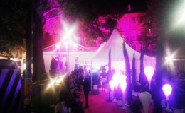 Structura propose la location de gardens, tentes, chapiteaux, banrums pour vos événements professionnels tels que salons, foires, expositions sur toute la France