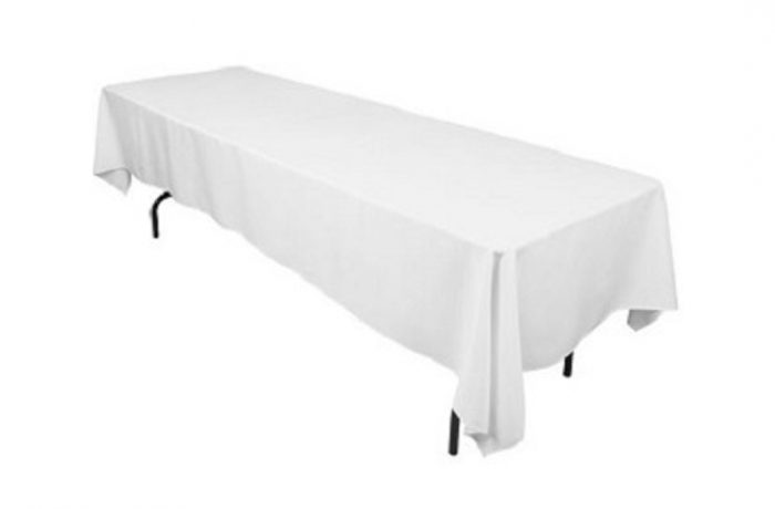 Nappage mobilier – Table rectangulaire blanche