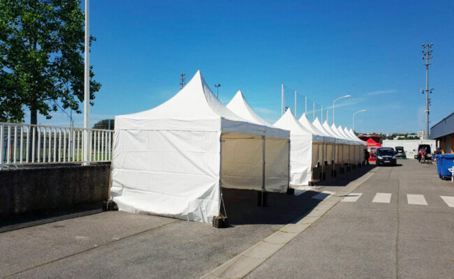 Structura propose la location et la vente de pagode 3mx3m pour vos événements publics (salon, foire, festival, exposition) et vos événements professionnels sur toute la France.